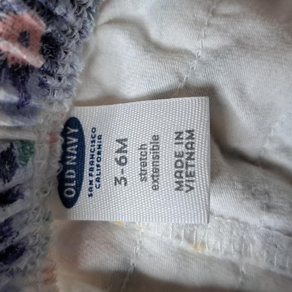 OLD NAVY INFANT 2 PIECE SET 3-6 MONTHS - Picture 3 of 8